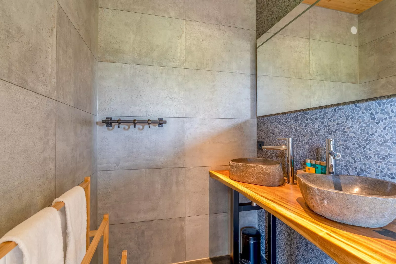 Villa Buytenplaats 187-Badkamer