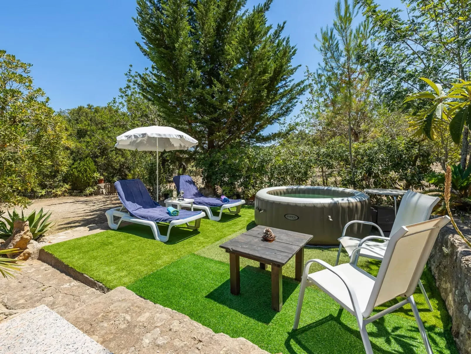 La Salve Can Jordi-Buiten