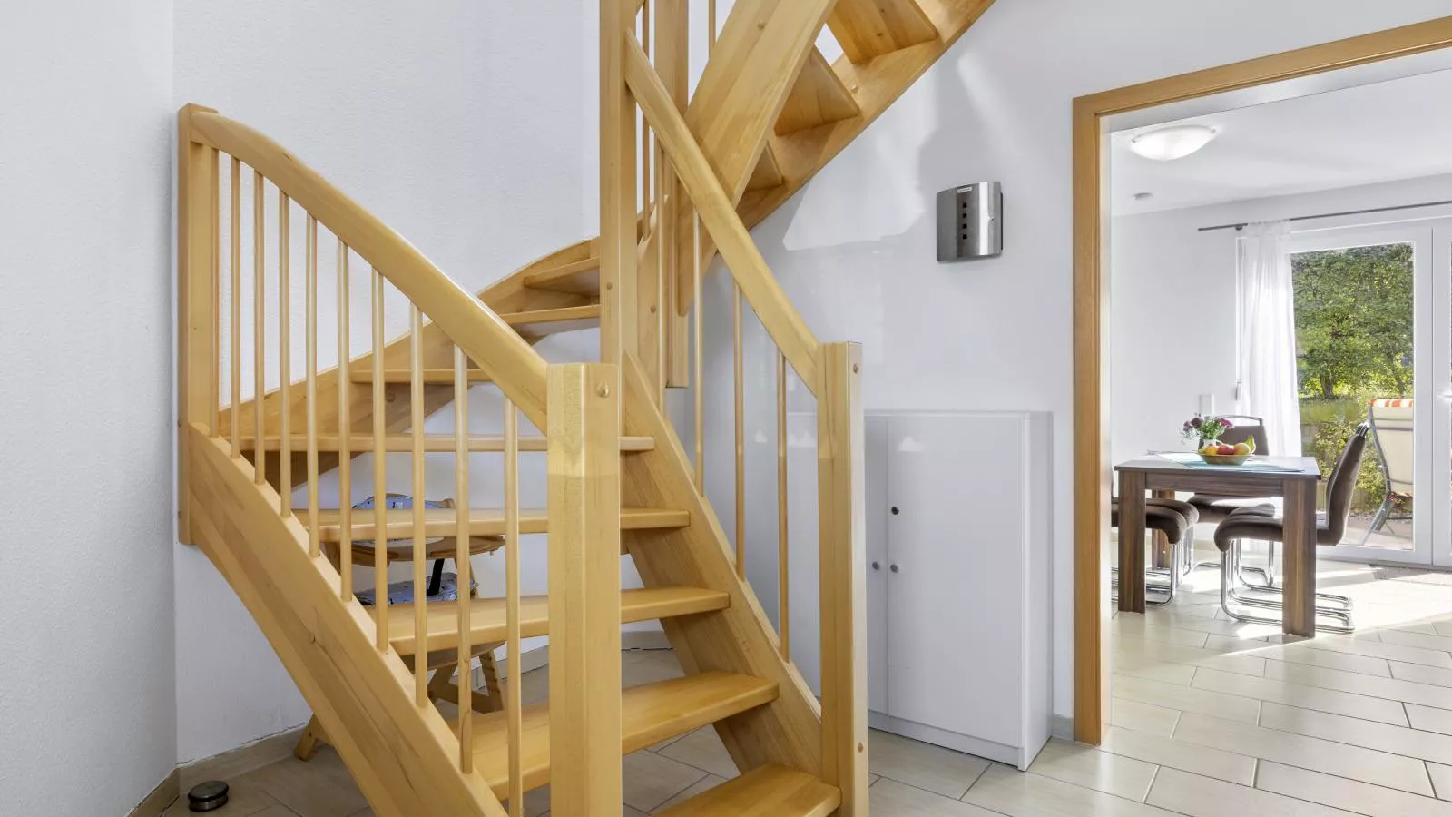 Windflüchter rechts-Hal-ontvangst