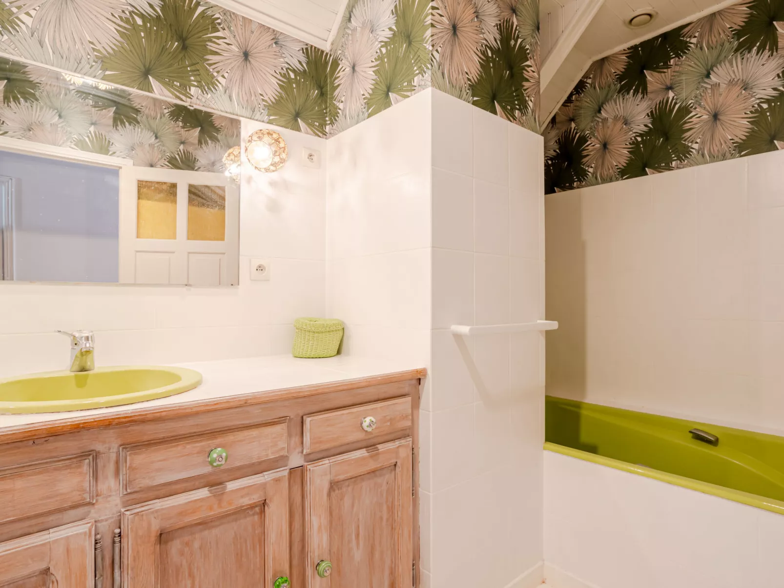 Les Jonquilles-Binnen