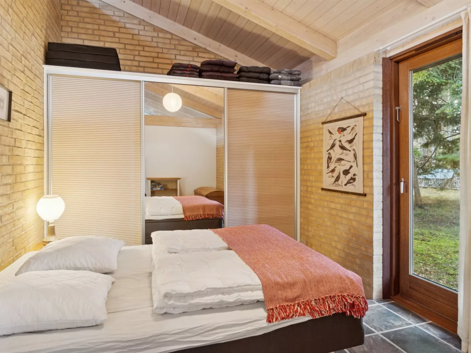 "Jorid" -  from the sea-Binnen