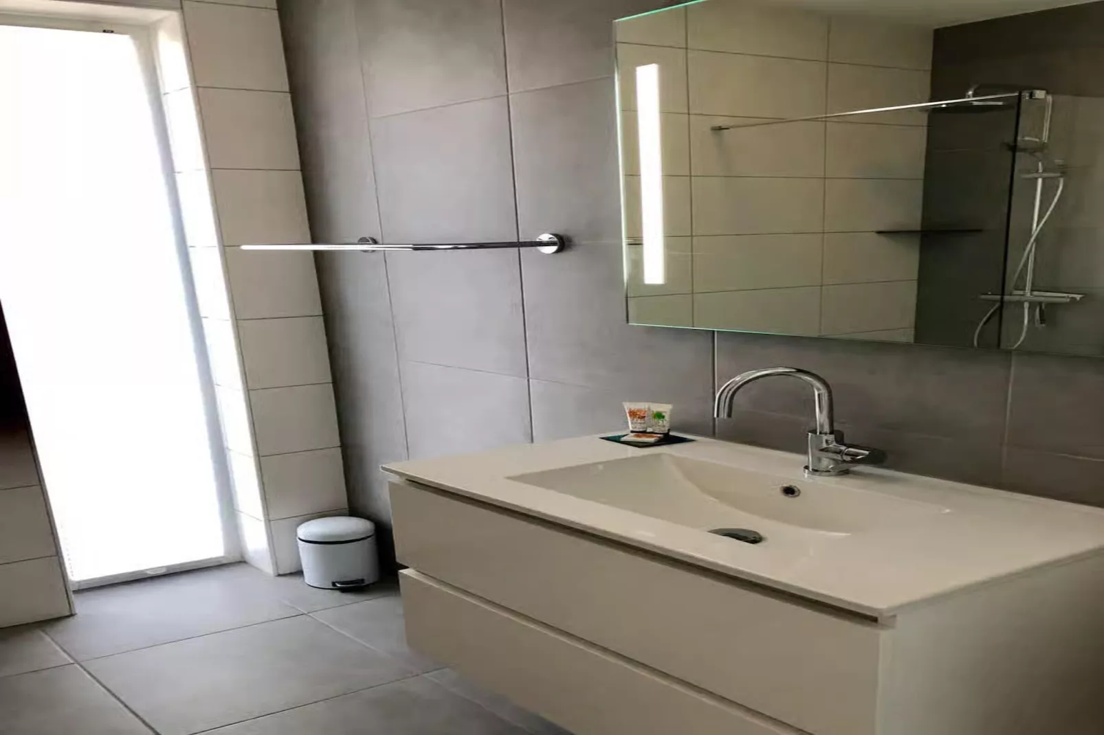 Plein 40 Lodge 6 - Badkamer
