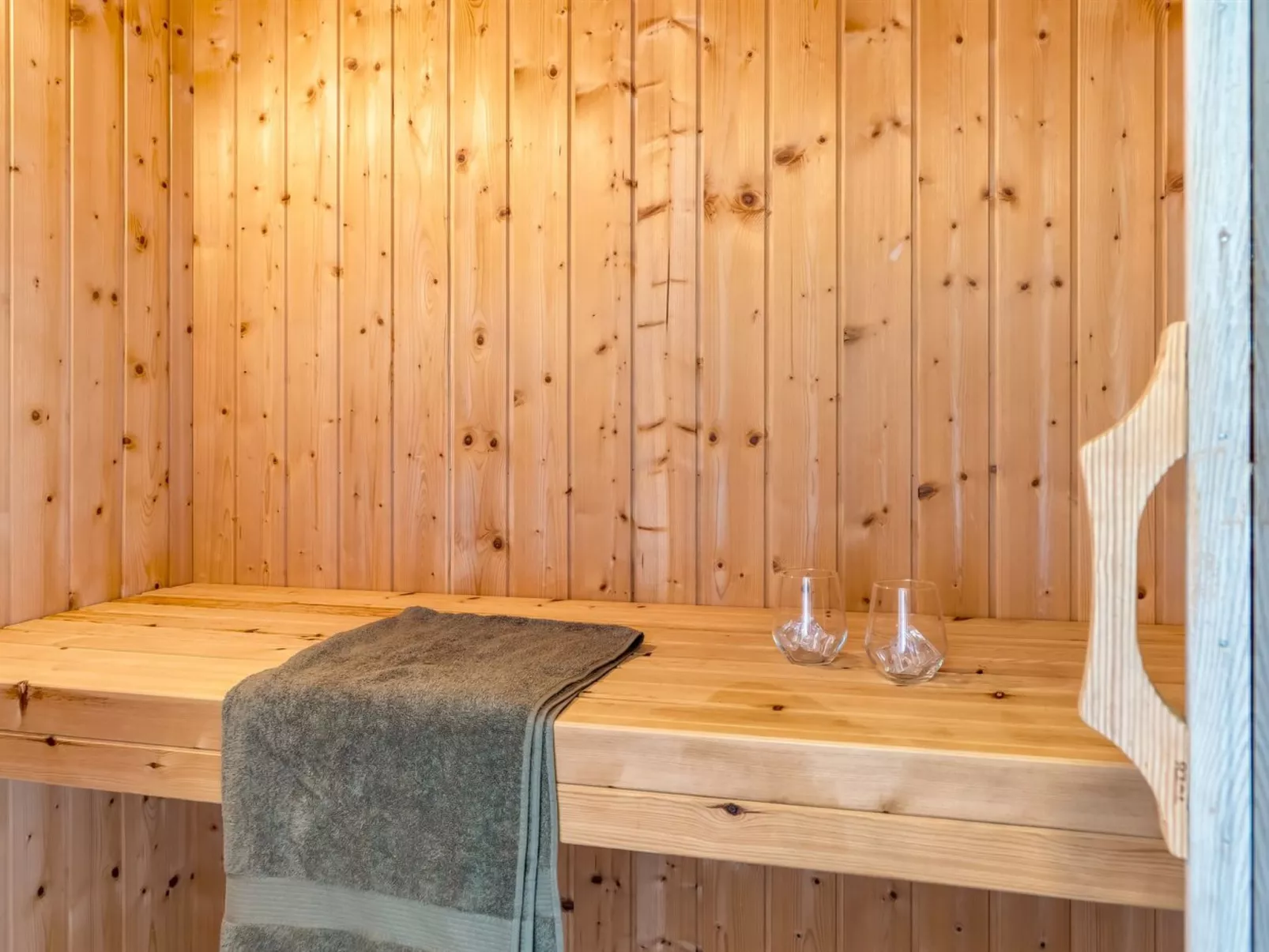 "Melita" - 2km from the sea-Binnen