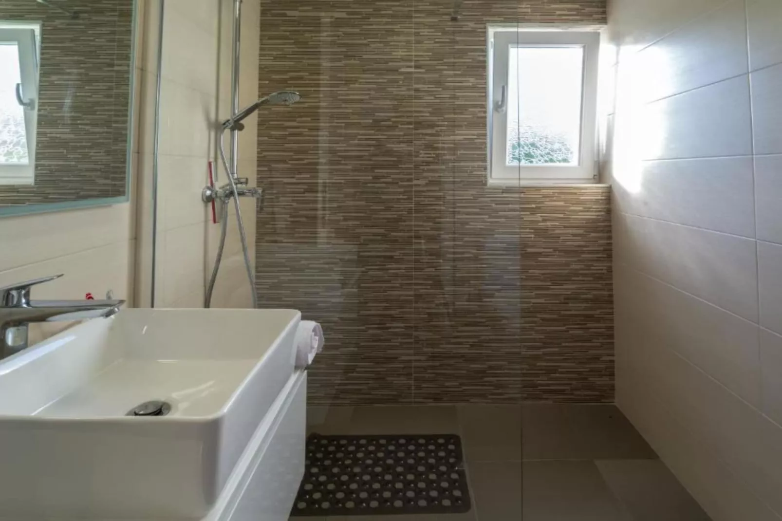 Istra Green Soul Apartment - Two Bedroom Apartment  with Terrace-Badkamer