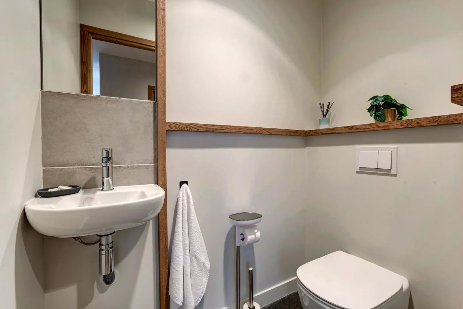 White Pearl A12-Badkamer