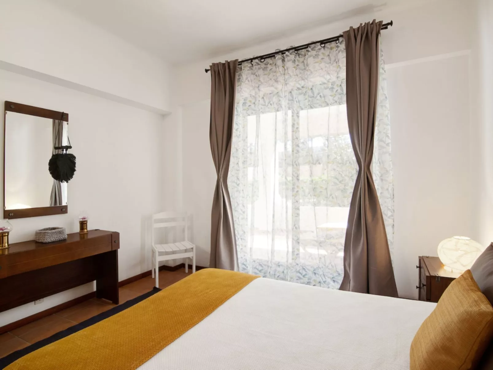 Joyce - Sunny Way-Binnen