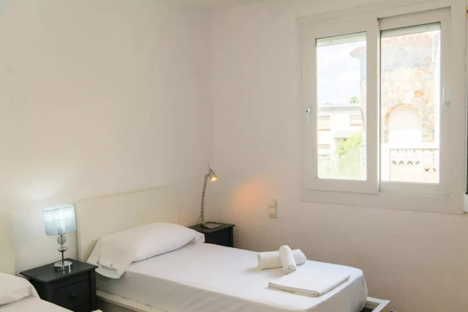 Maison à Roses-Niet-getagd