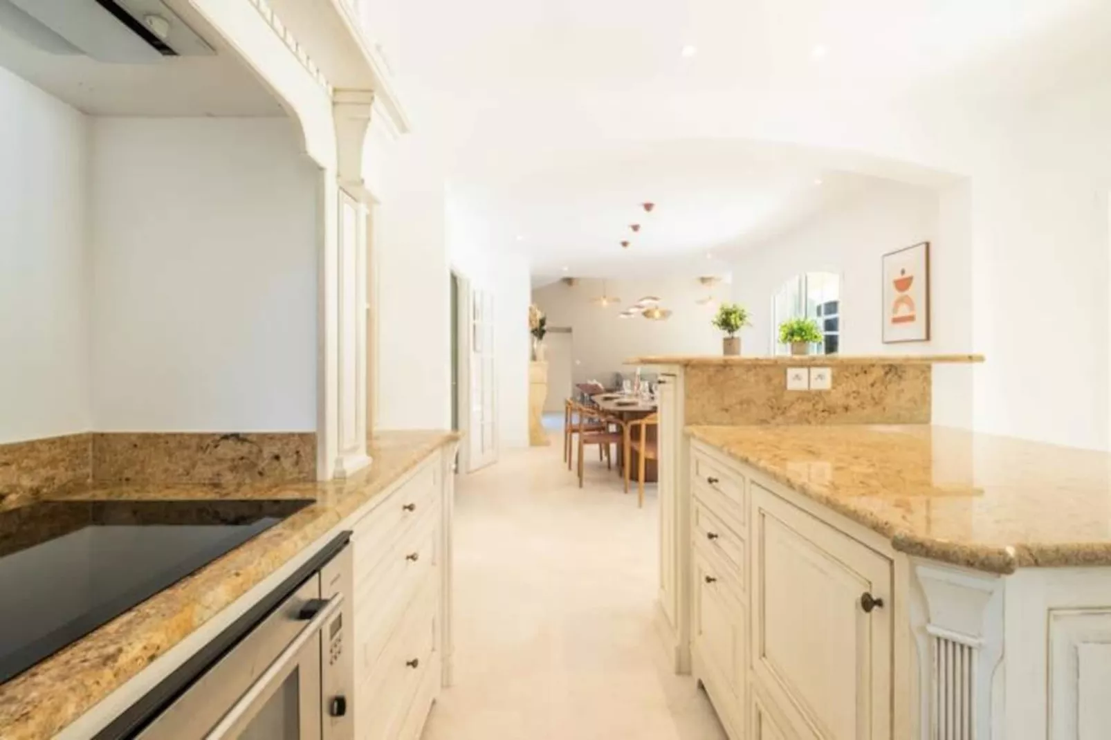 Résidence Bijou De 280m2 Et Piscine à Débordement Au Calme Absolu-Niet-getagd