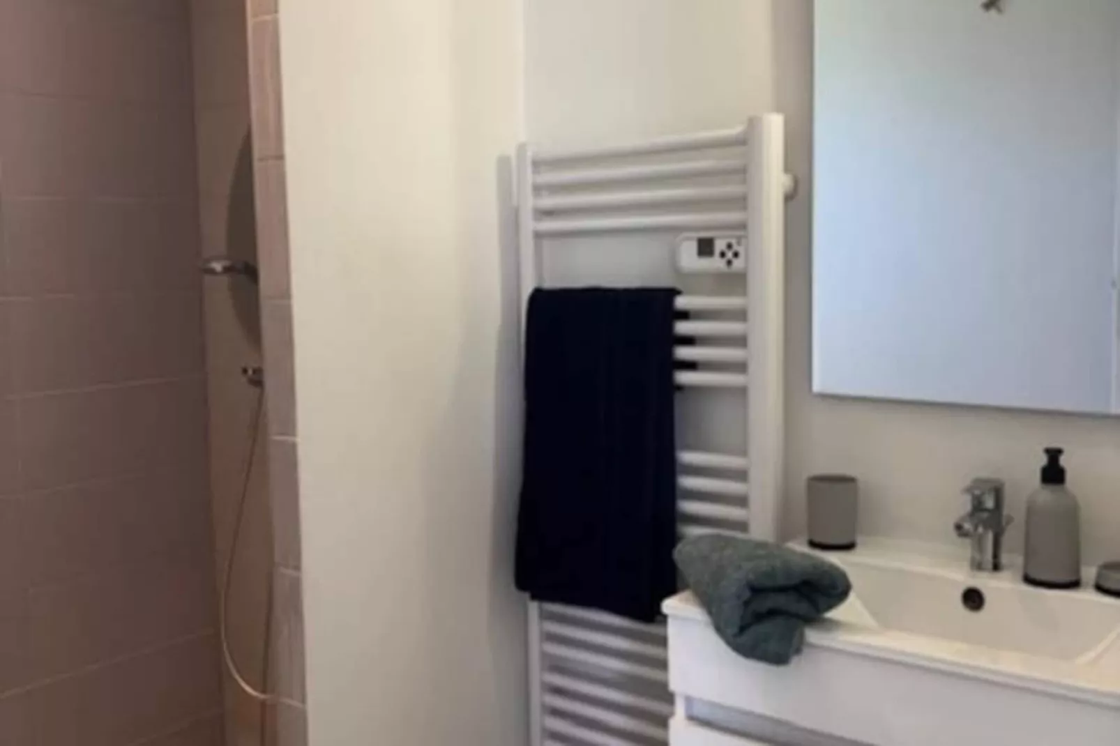 La Lacoste : Charme Et Vue Sur Le Luberon-Niet-getagd