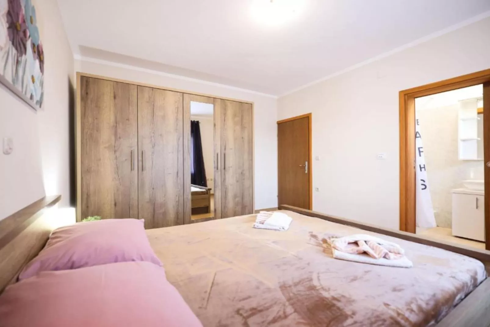 Villa Maja - Three bedroom villa with pool-Slaapkamer