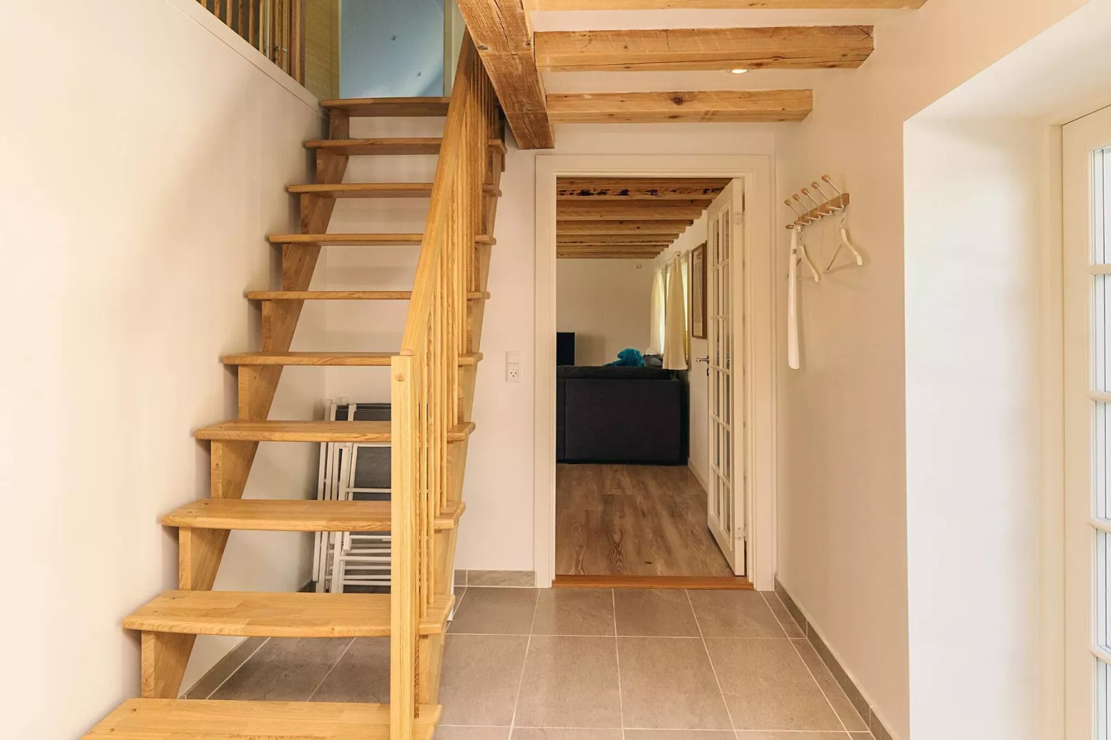 Idyllisch rietgedekt huisje-By Traum-Binnen