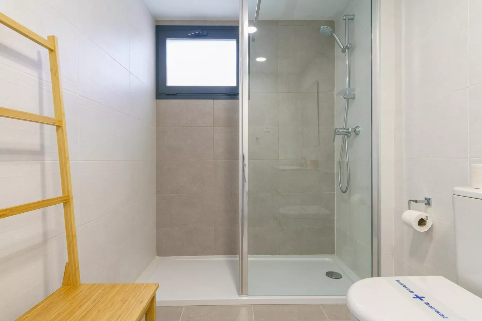 CT 104  El Lagar de la Cala de Mijas-Badkamer