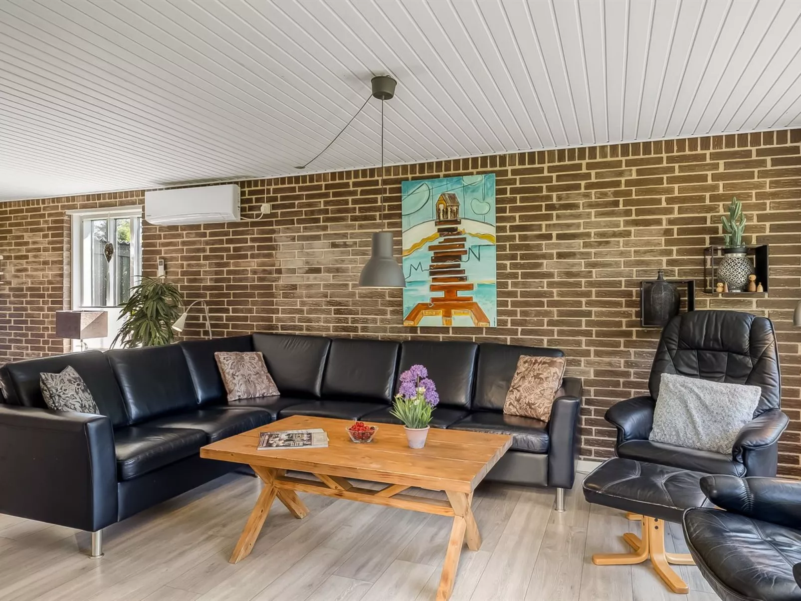 "Tholf" - 100m to the fjord-Binnen