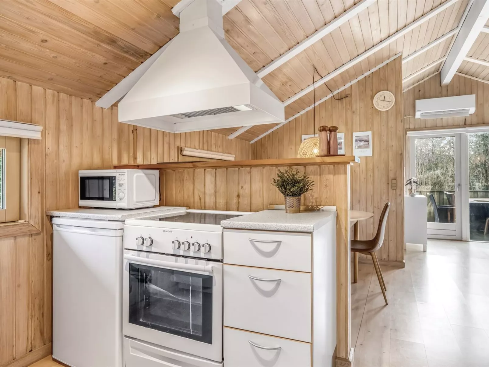 "Seda" - 600m from the sea-Binnen