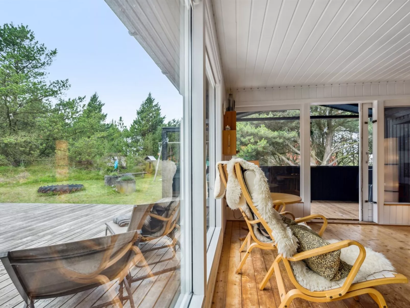 "Elin" - 3km from the sea-Binnen