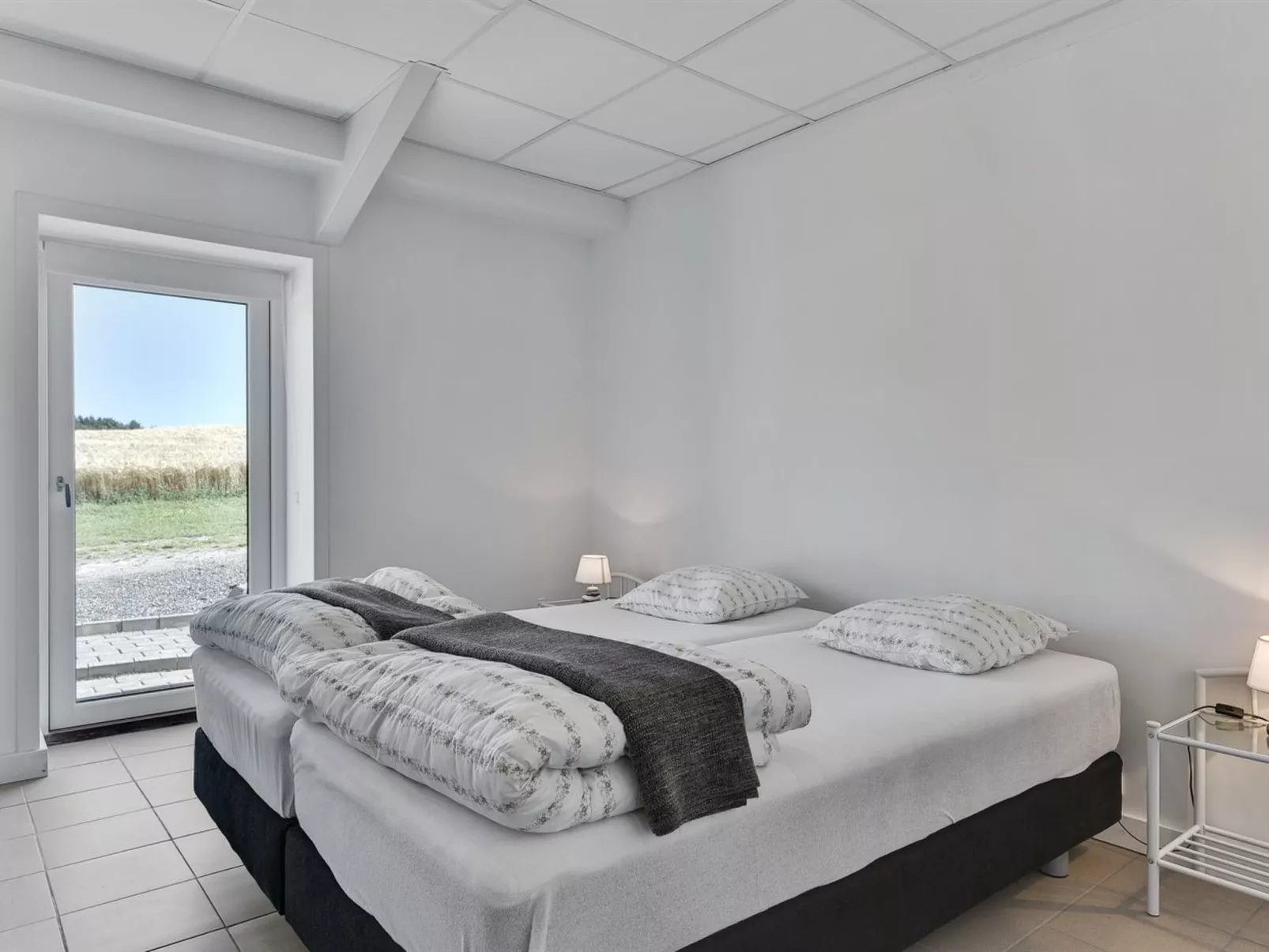 "Haralde" - 2.5km from the sea-Binnen