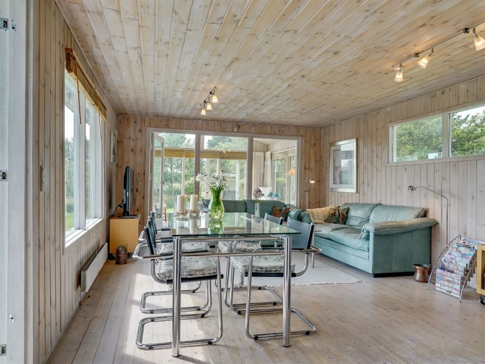 "Glum" - 300m from the sea-Binnen