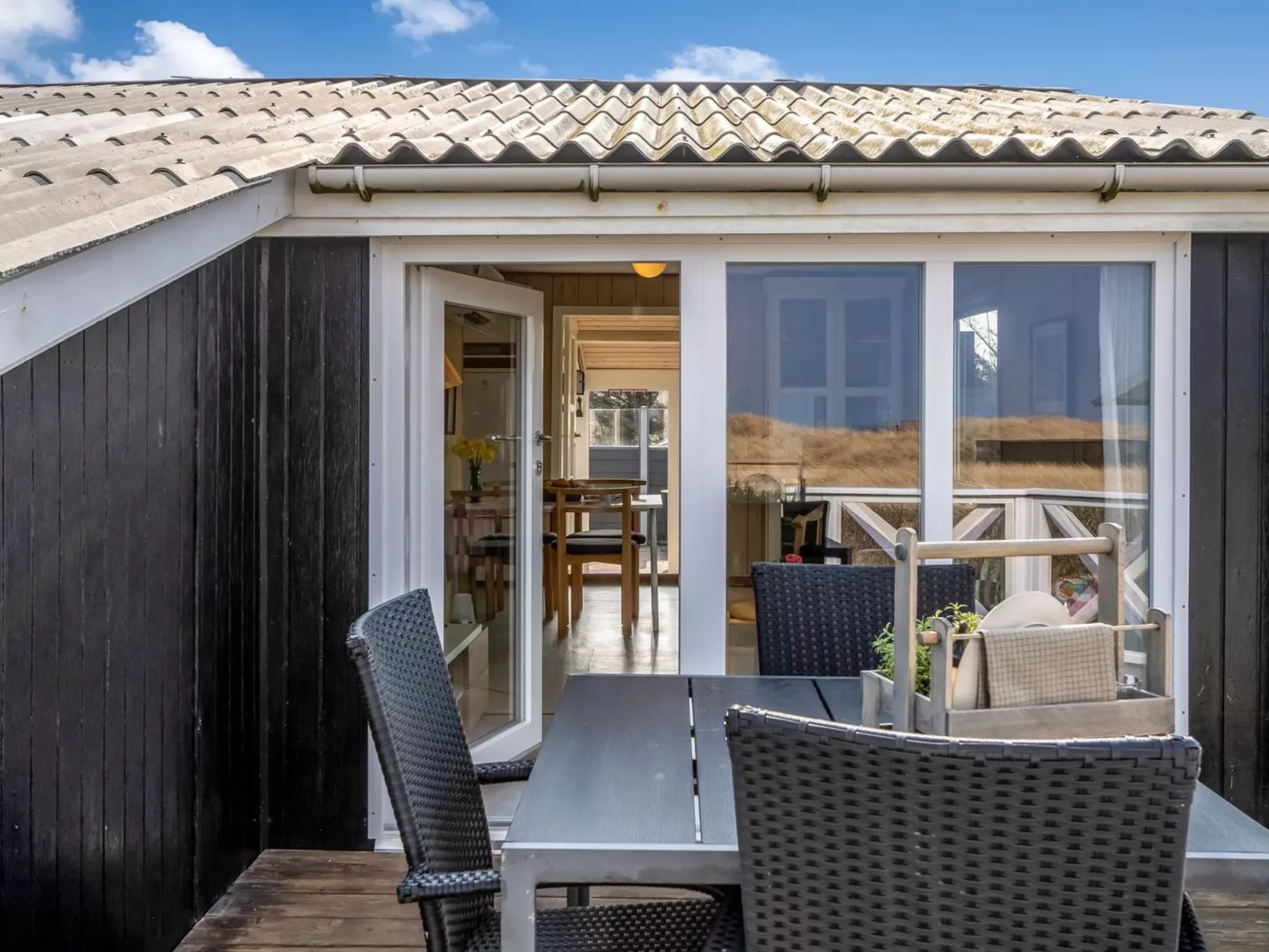 "Holger" - 50m from the sea-Buiten