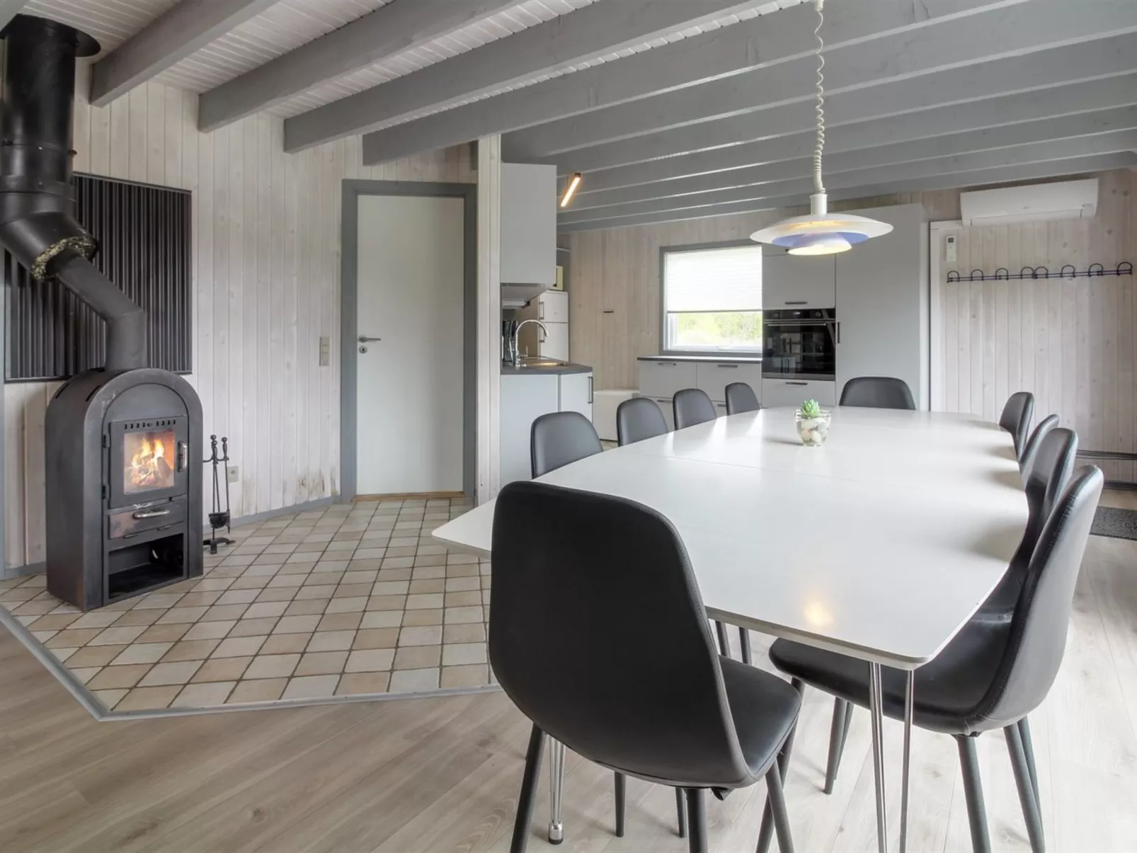 "Sunita" - 2.8km from the sea-Binnen