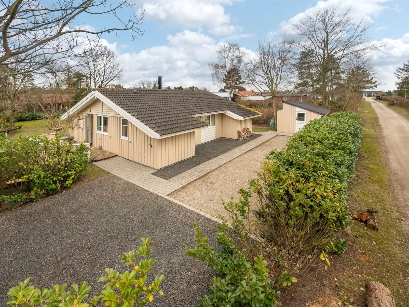 "Sitka" - 250m from the sea-Buiten