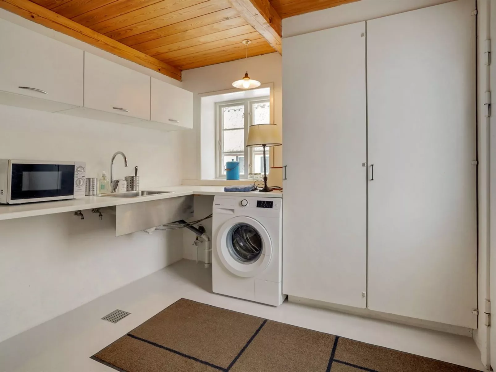 "Margareta" - 250m to the fjord-Binnen