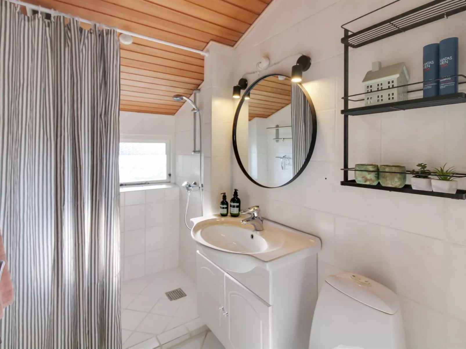 "Takenya" - 400m from the sea-Binnen