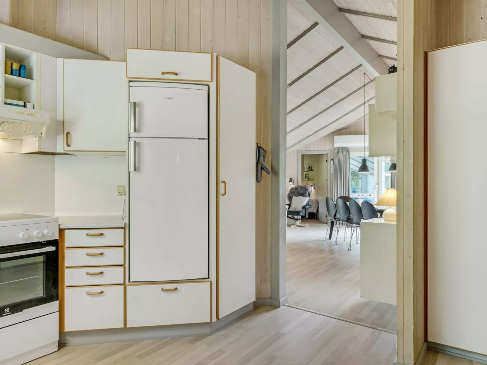 "Joakim" - 350m from the sea-Binnen