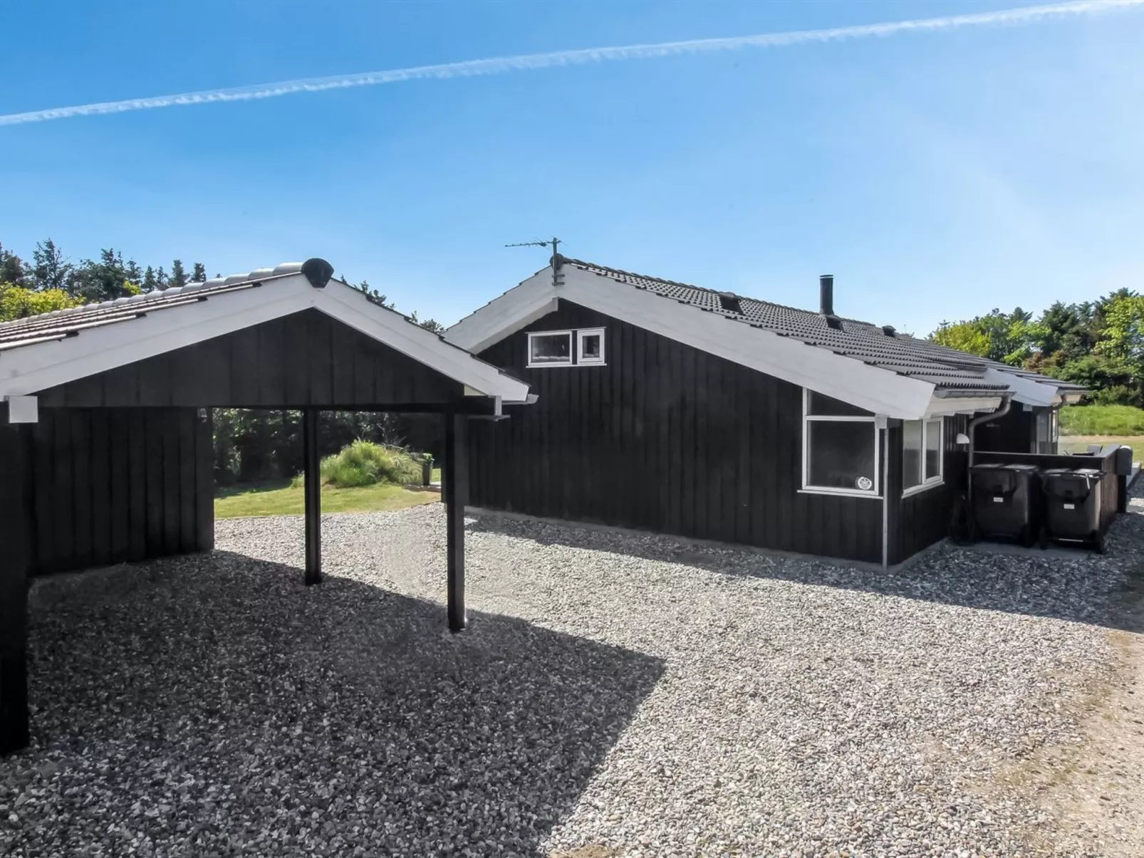 "Elvan" - 450m from the sea-Buiten