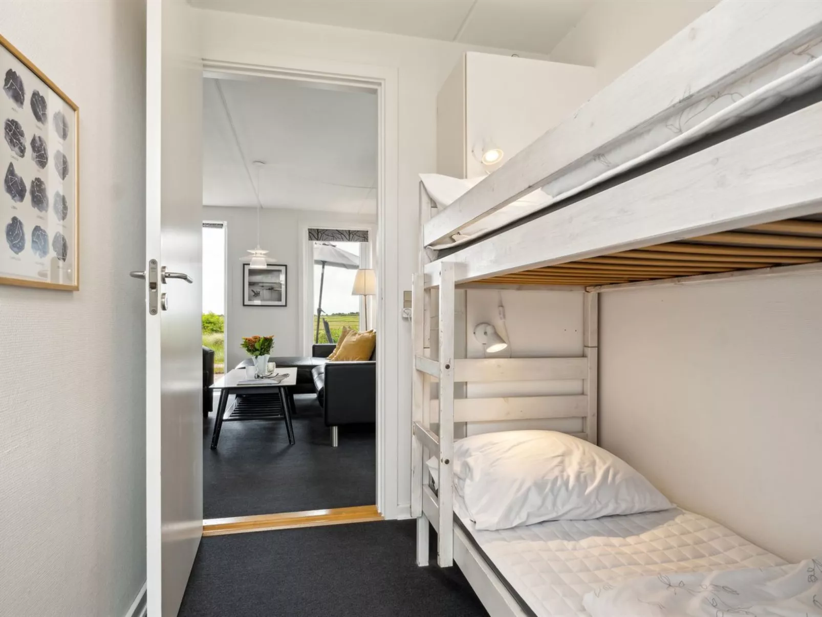 "Akim" - 2km from the sea-Binnen