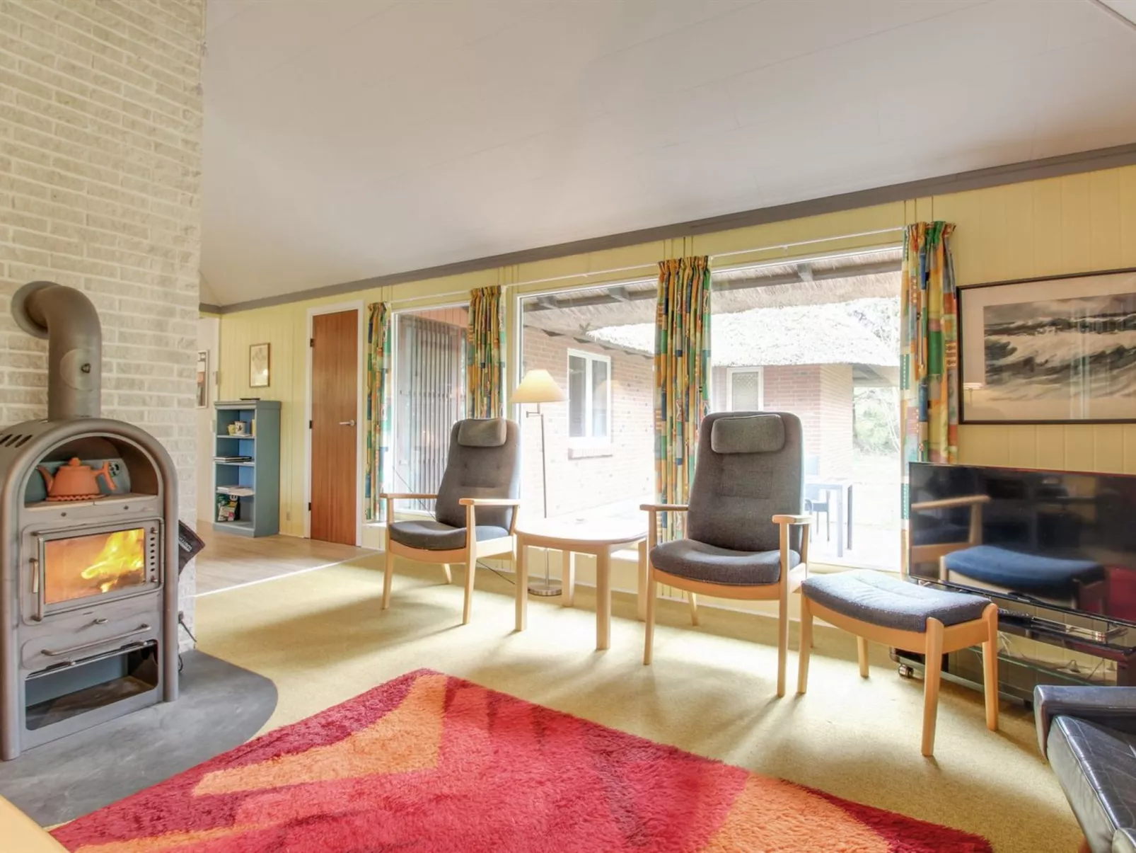 "Helline" - 900m from the sea-Binnen