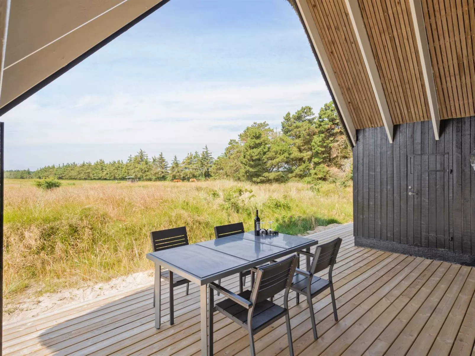 "Allin" - 1km from the sea-Buiten