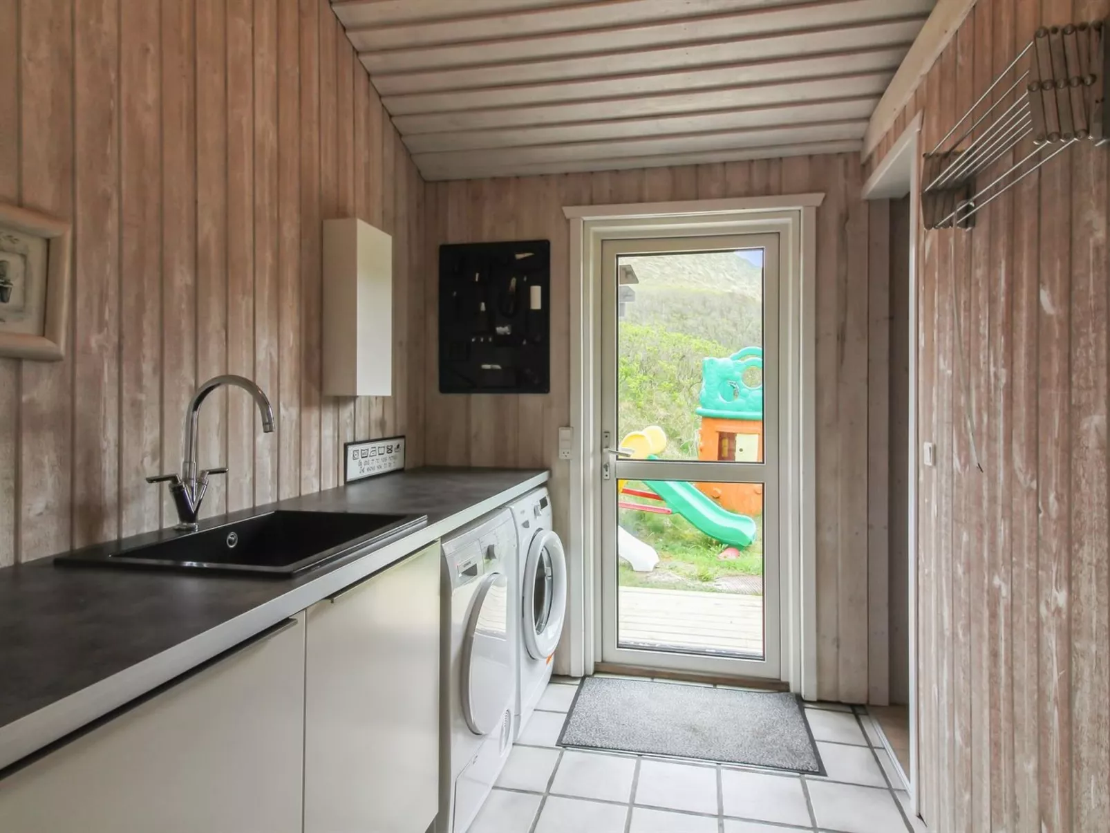 "Romil" - 350m from the sea-Binnen