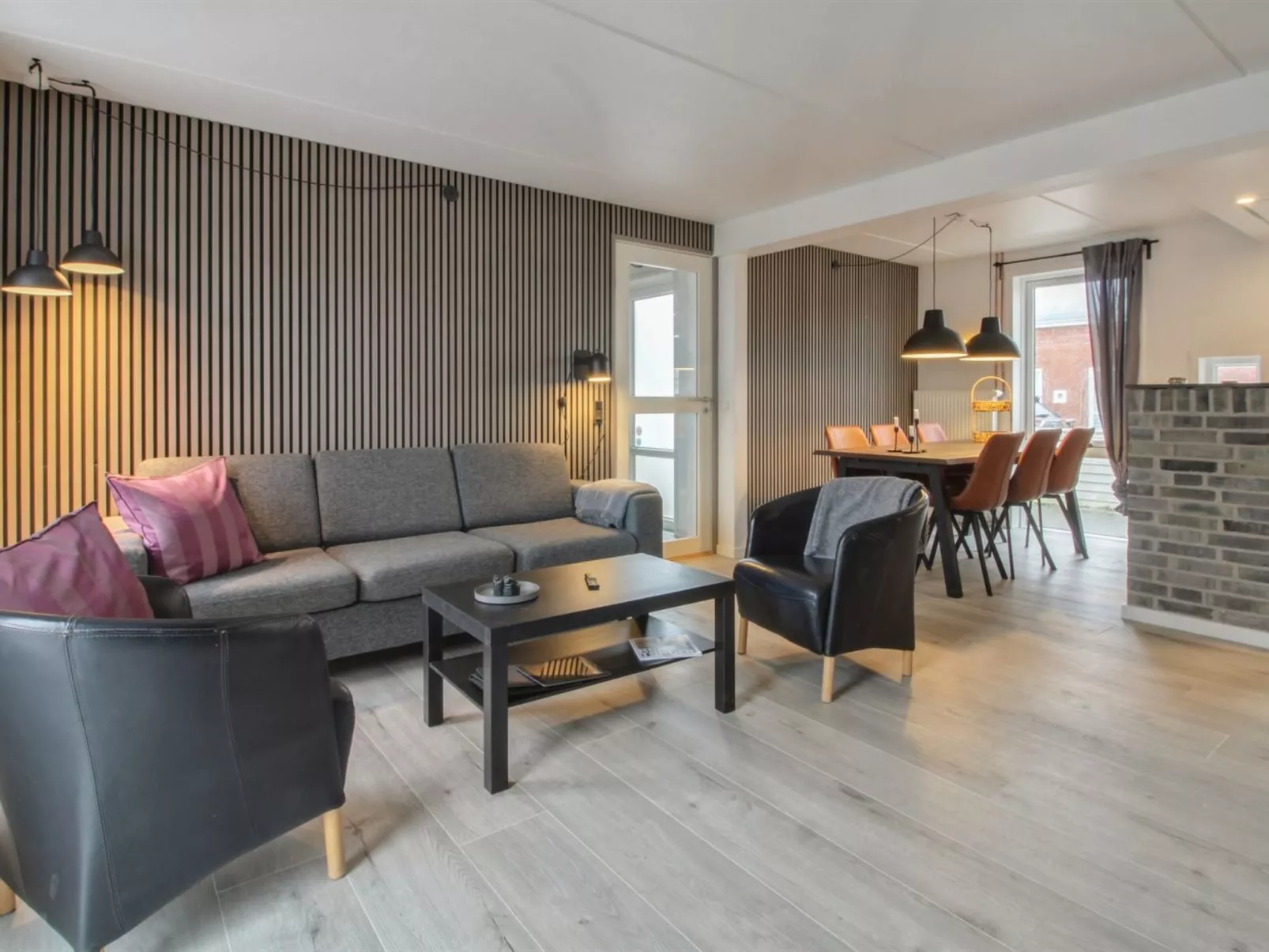 "Gaida" - 2.3km from the sea-Binnen