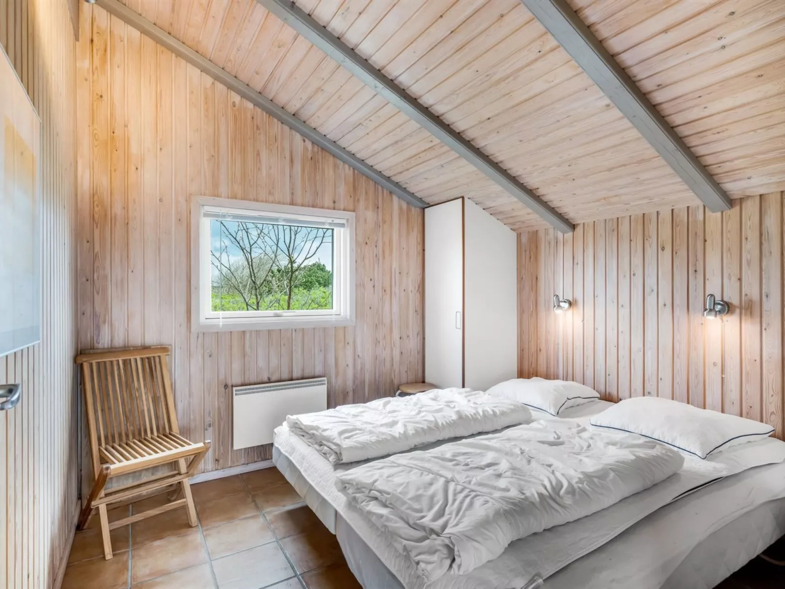 "Skev" - 200m to the fjord-Binnen