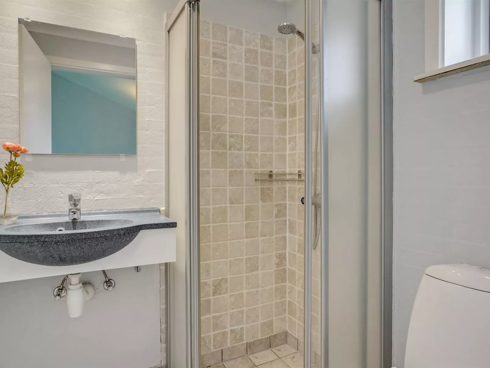 "Karstina" - 1km from the sea-Binnen