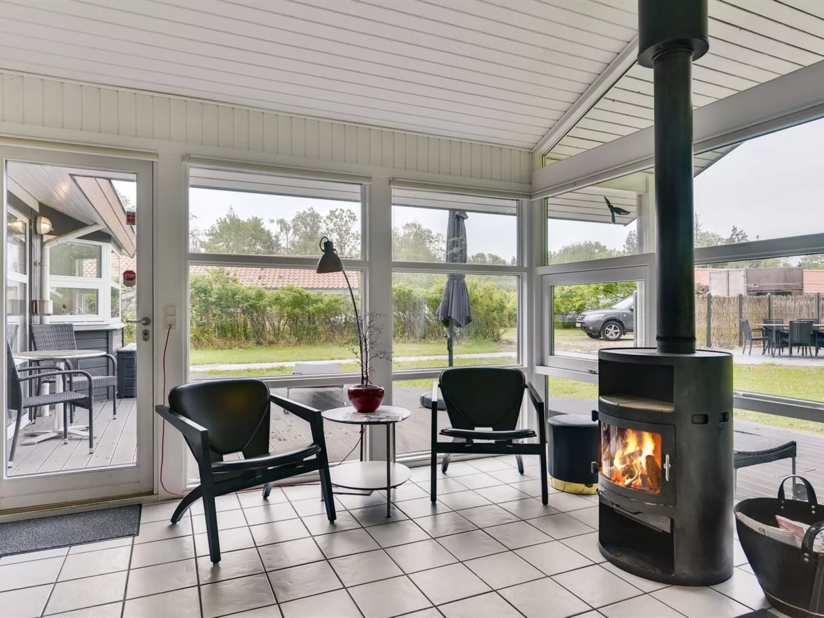 "Riaan" - 200m from the sea-Binnen