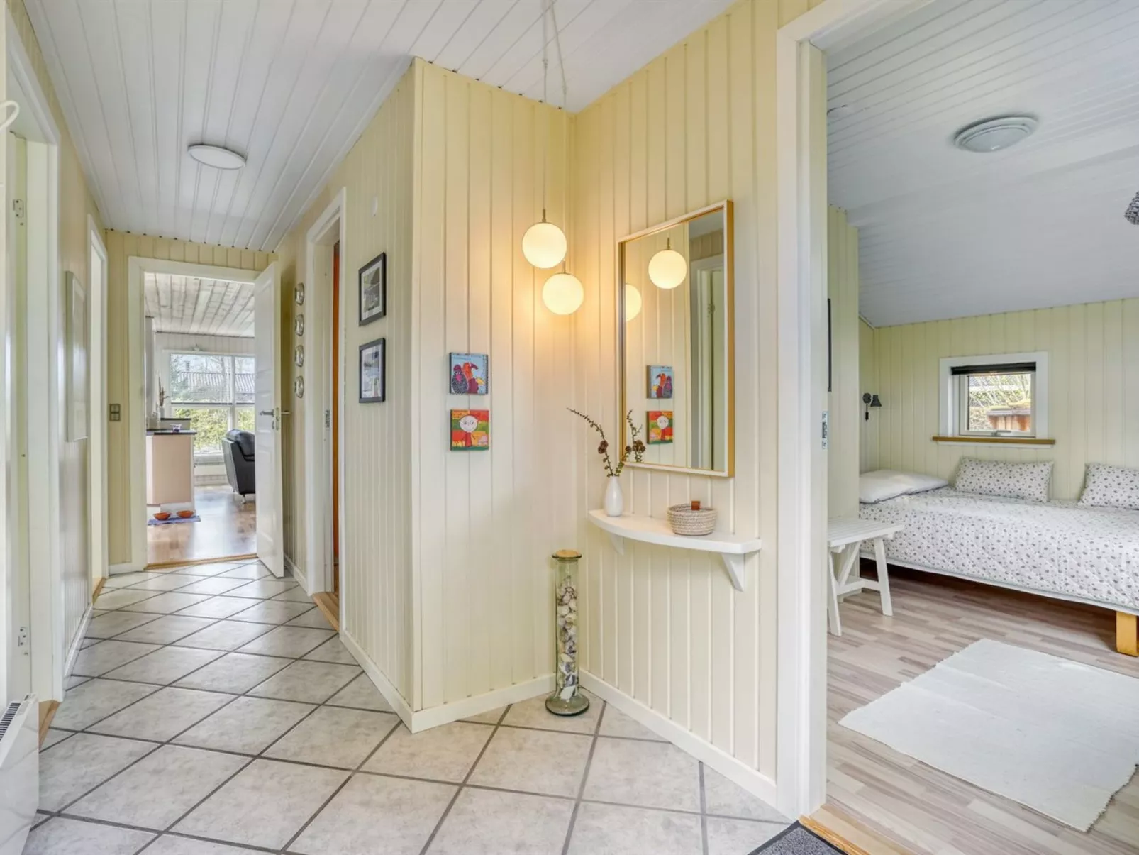 "Nico" - 1.1km from the sea-Binnen