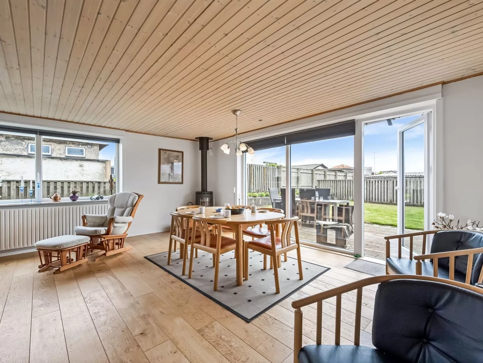 "Agne" - 400m from the sea-Binnen