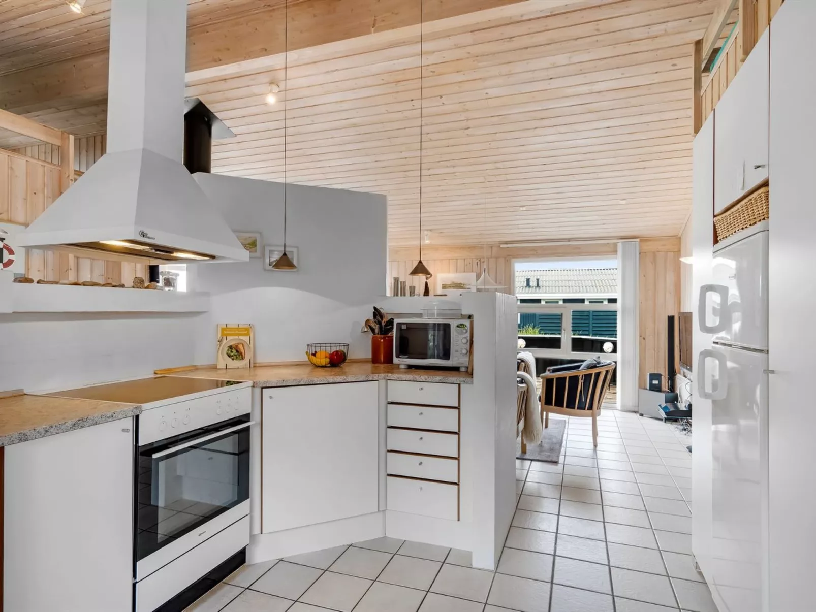 "Ellen" - 289m from the sea-Binnen