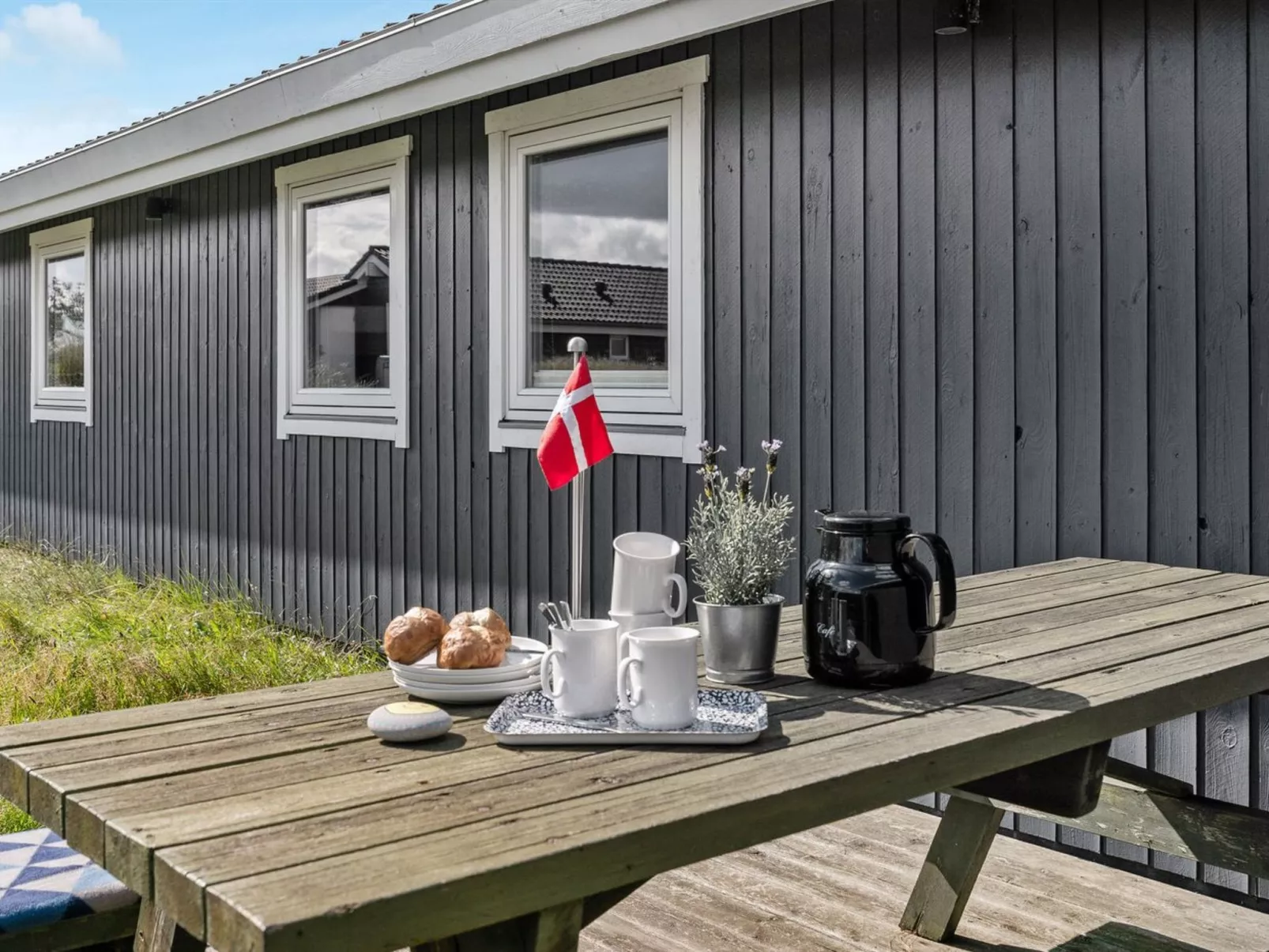 "Siri" - 400m from the sea-Buiten