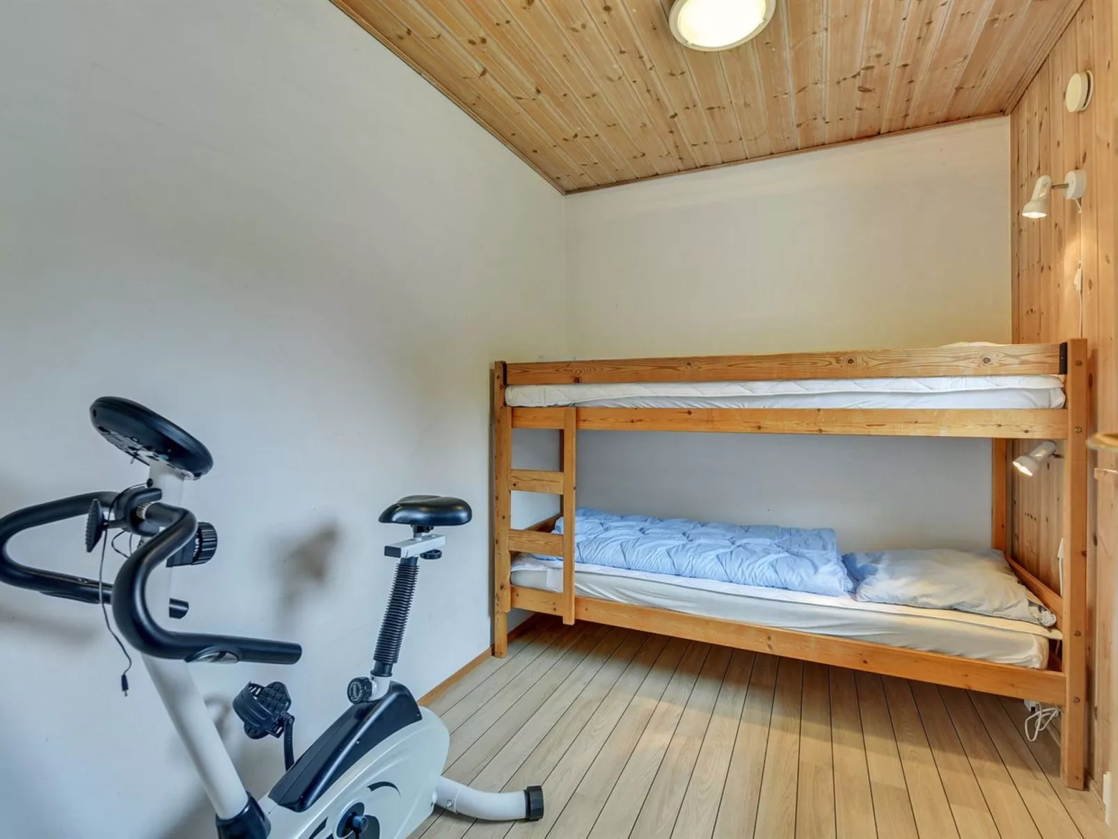 "Rudy" - 900m to the fjord-Binnen