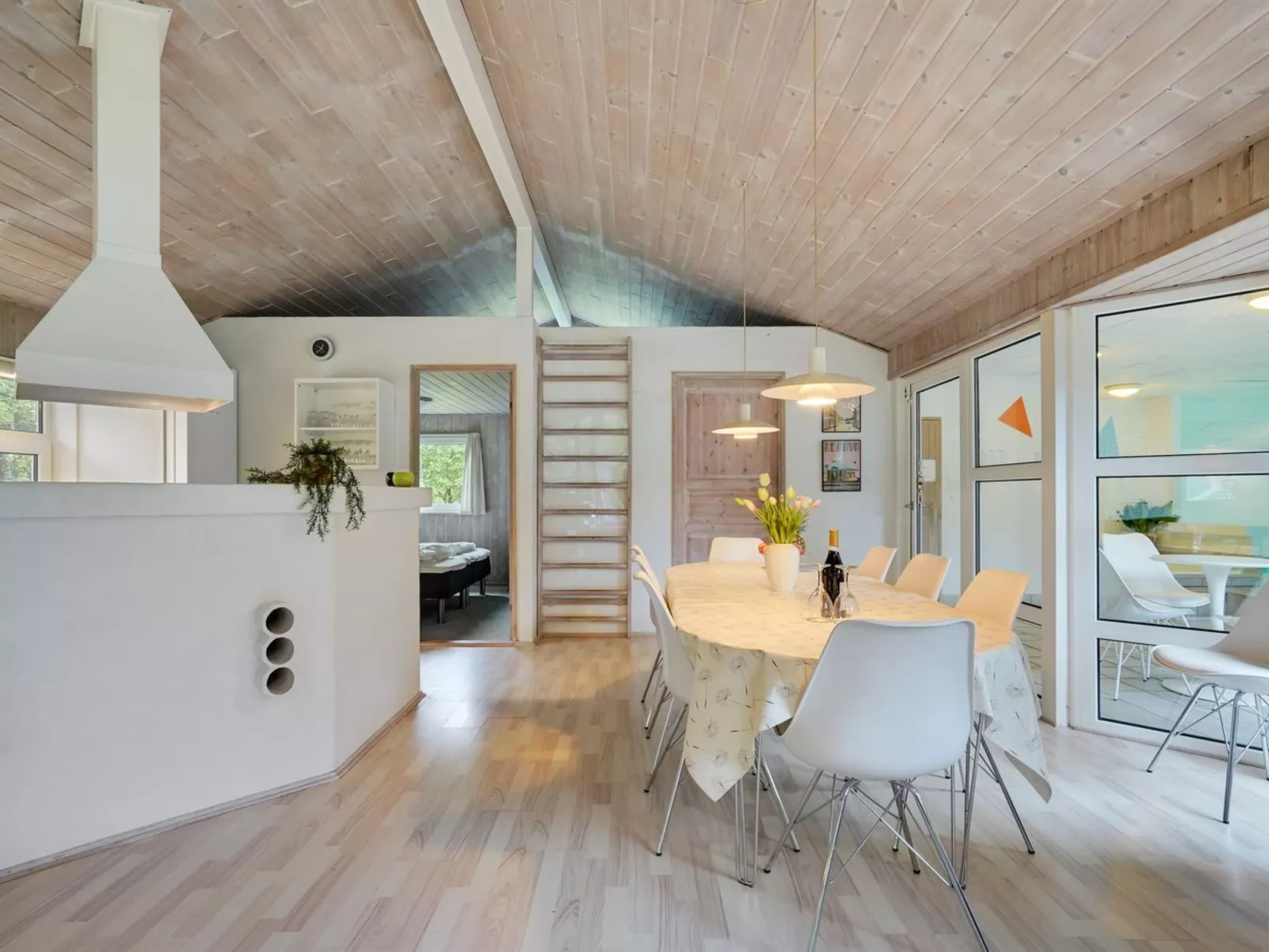 "Elika" - 900m to the fjord-Binnen