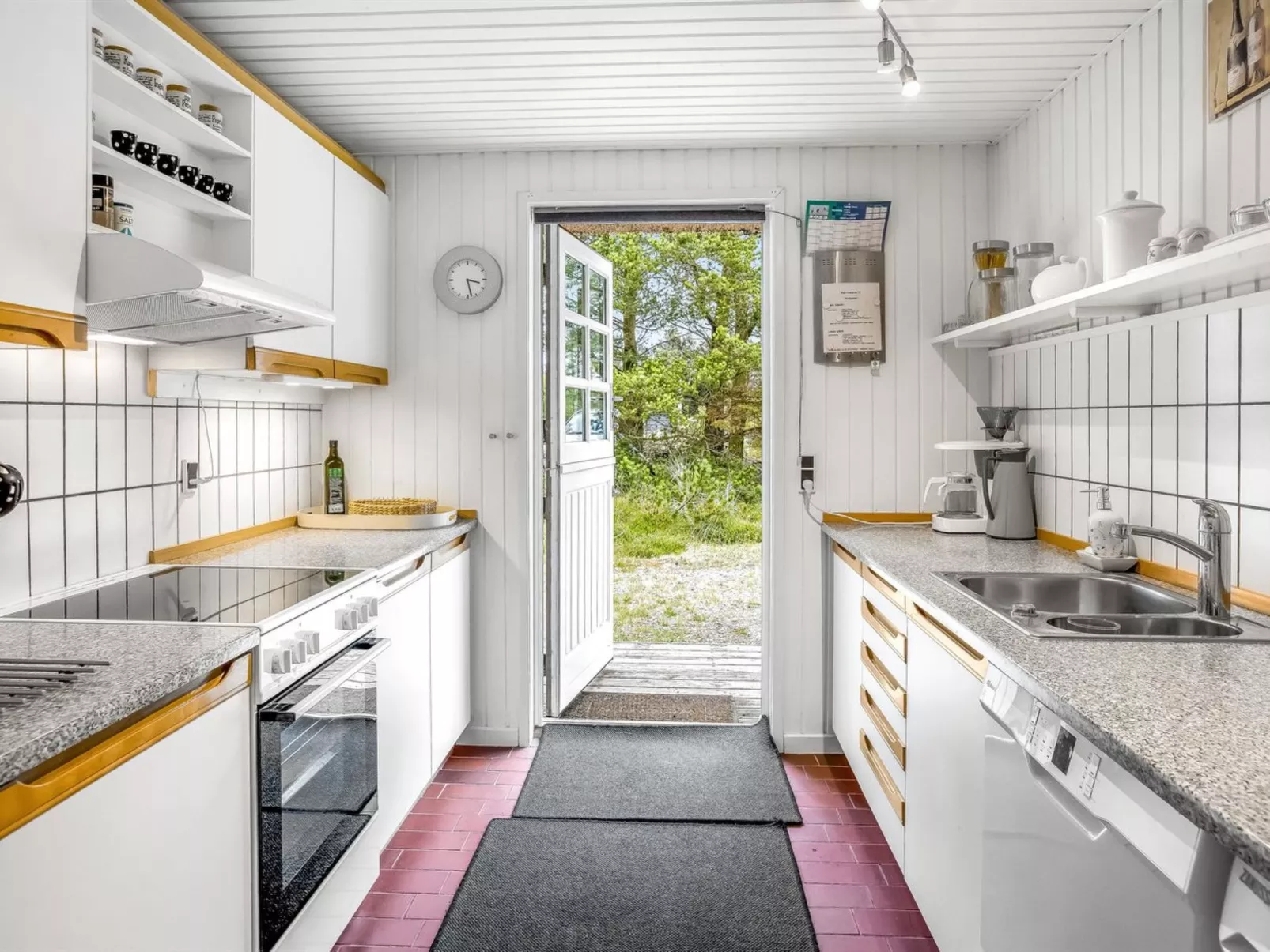 "Lilo" - 1km from the sea-Binnen