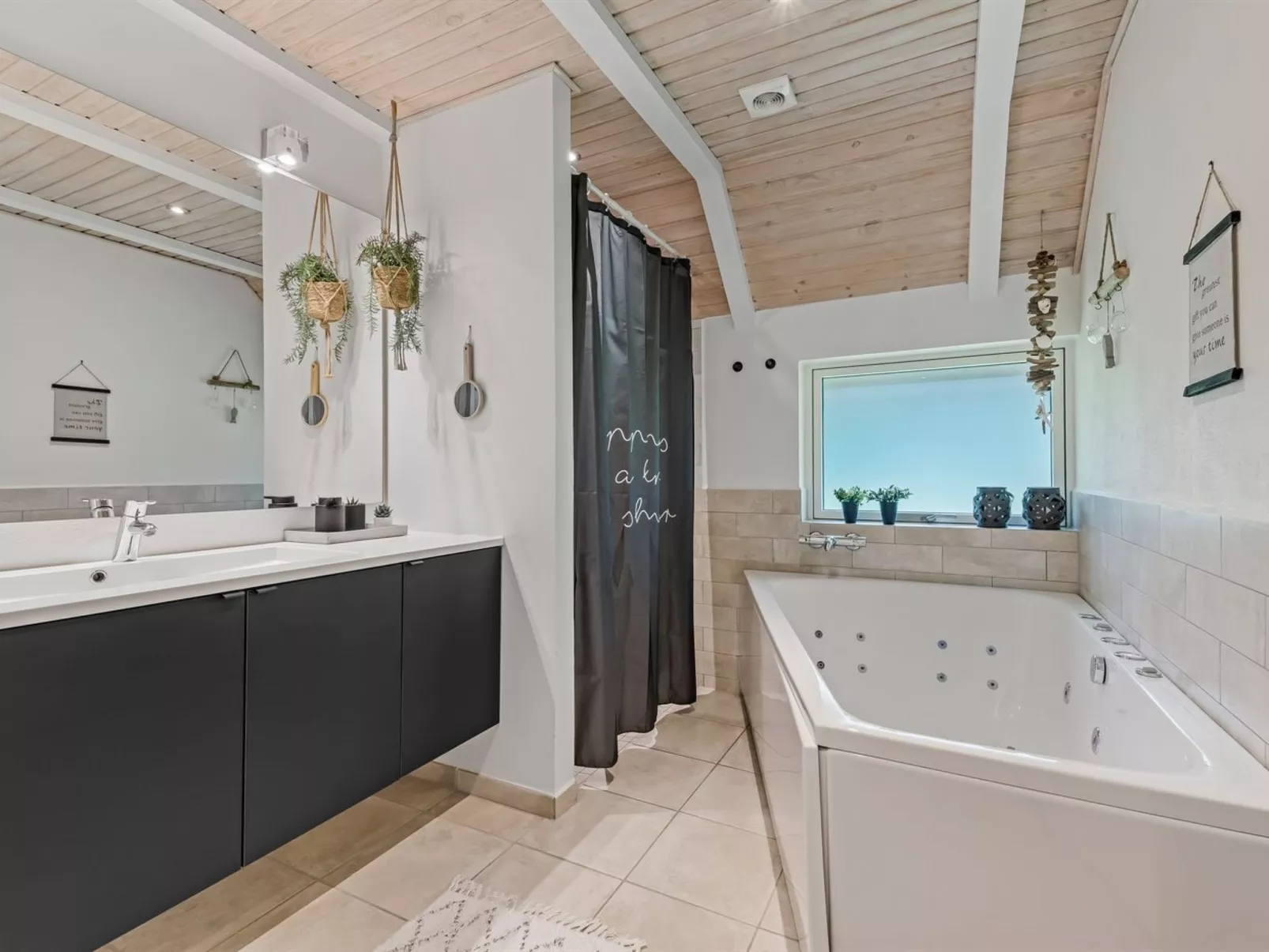 "Arttu" - 2.4km from the sea-Binnen