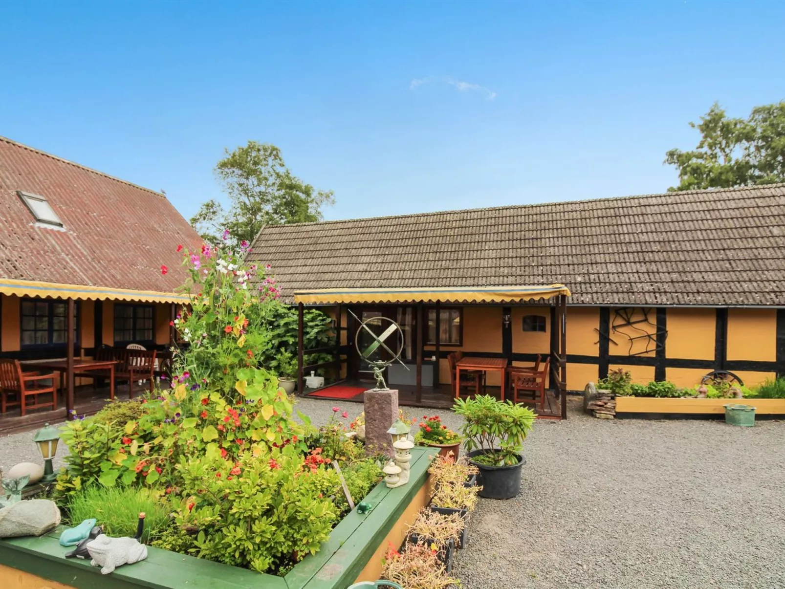 "Senija" - 250m from the sea-Buiten