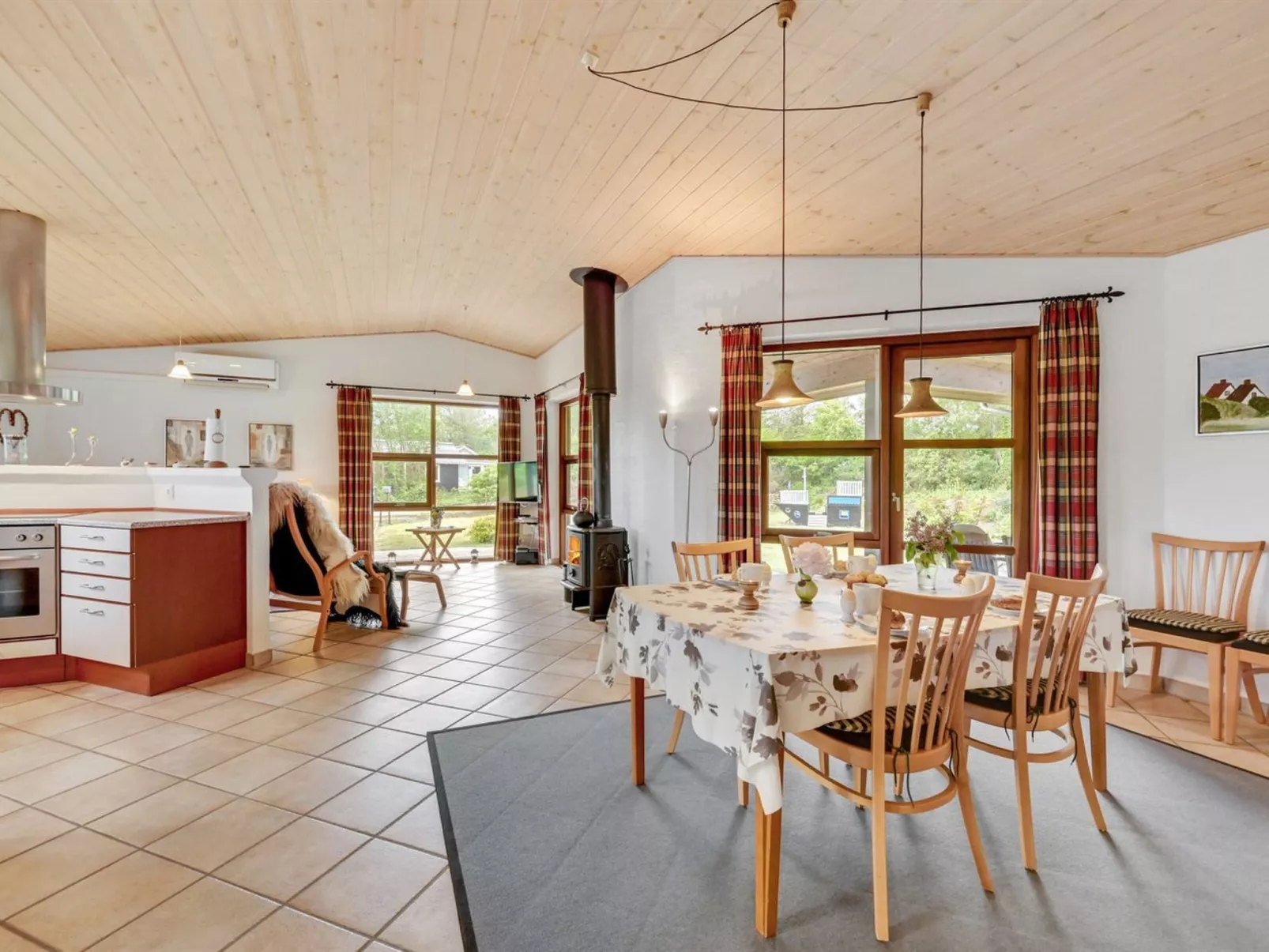 "Rika" - 525m to the fjord-Binnen