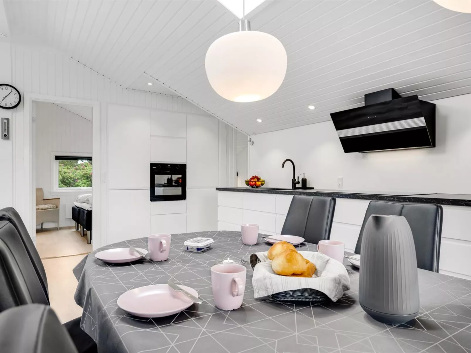 "Kari" - 900m from the sea-Binnen