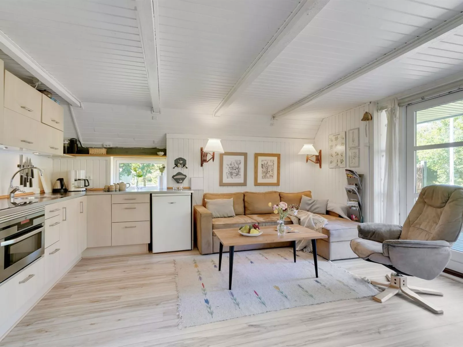 "Amelia" - 250m to the fjord-Binnen