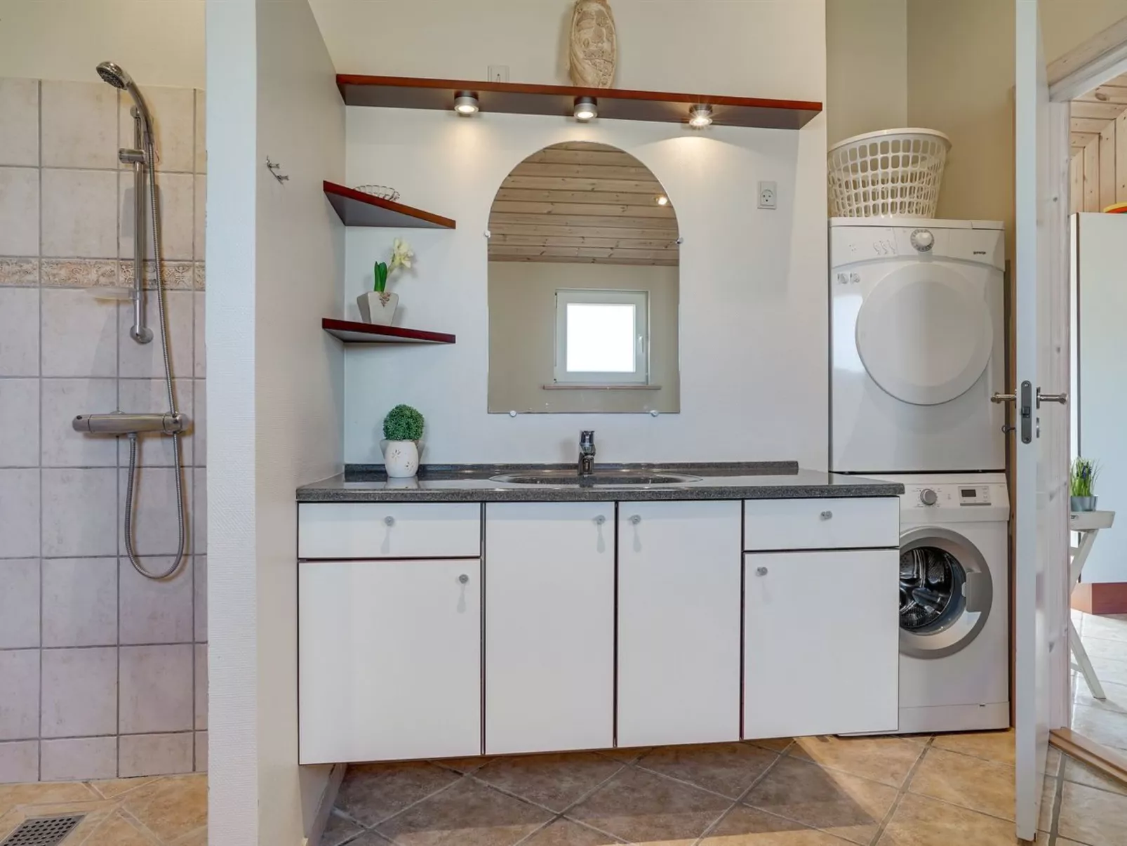 "Riste" - 450m from the sea-Binnen