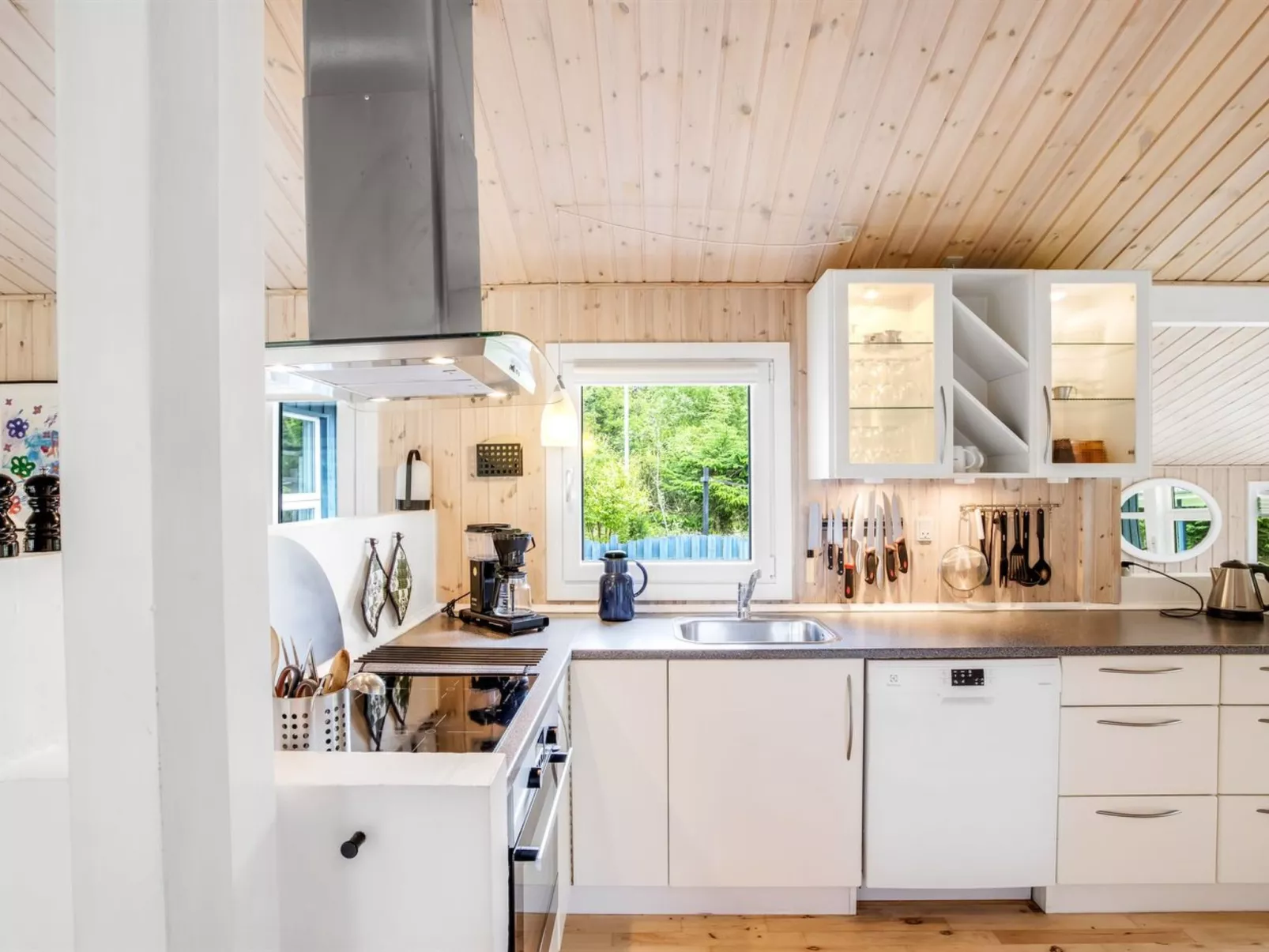 "Akima" - 700m from the sea-Binnen